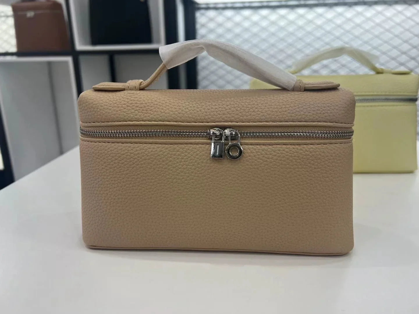 Luxury Soft Genuine leatherssbody Bag Single should Handbag women's Makeup Bag were born as a Tote Bag Crossbody Style