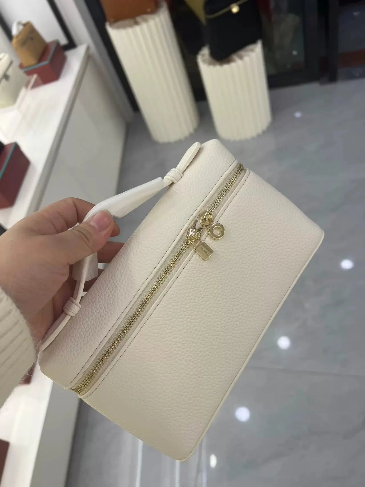 Luxury Soft Genuine leatherssbody Bag Single should Handbag women's Makeup Bag were born as a Tote Bag Crossbody Style
