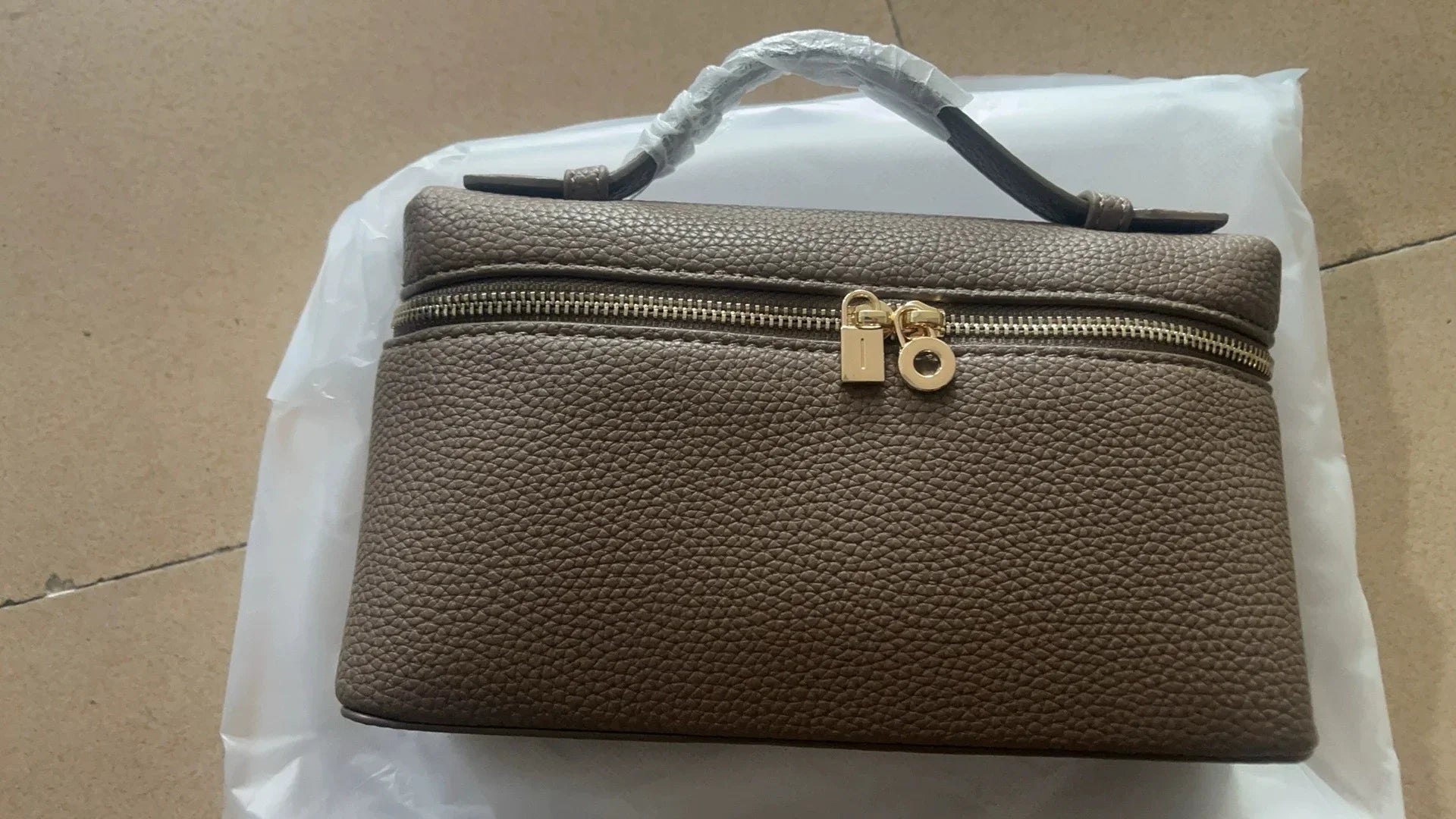 Luxury Soft Genuine leatherssbody Bag Single should Handbag women's Makeup Bag were born as a Tote Bag Crossbody Style